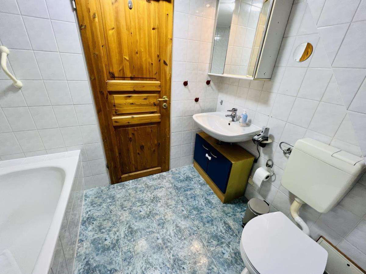 Apartamento Blaue Tulpe, Balkon Mit Traumblick Rostock Exterior foto